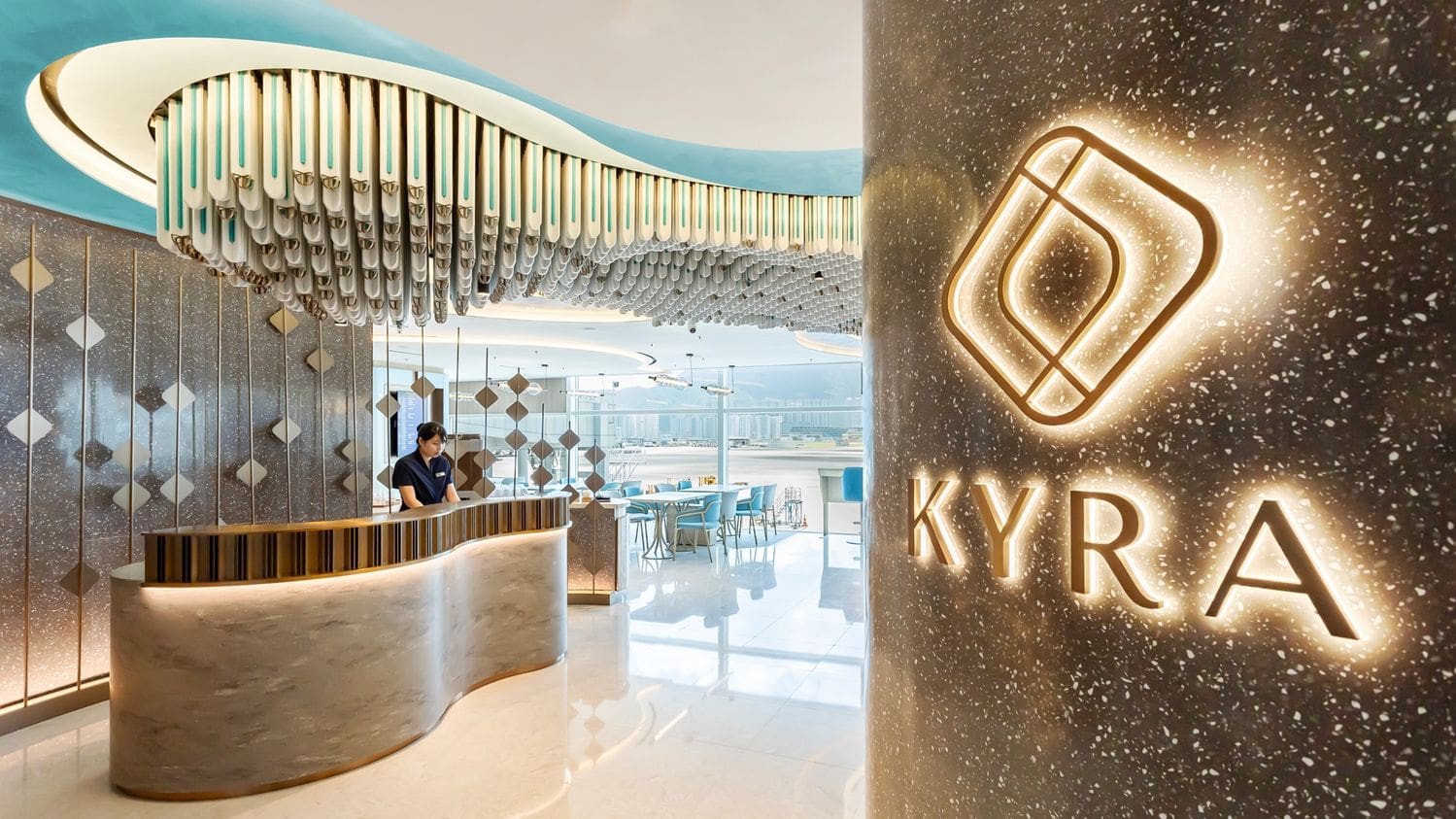 HKIA Kyra Lounge